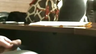 Дві сестри і брат трахаються безкоштовно відео секс будинку на білосніжному ліжку