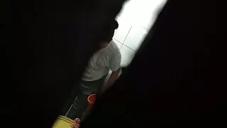 Молода худа дівчина пристрасно смокче член хлопця, безкоштовні порно фільми після чого дає йому дупу
