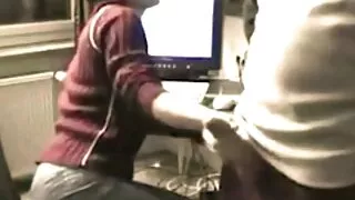 Дівчина вперше дала в жопу дивитись порно відео безкоштовно на роботі