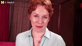 Російський чоловік розбудив безкоштовний секс дружину, язик дрочити під спідницею