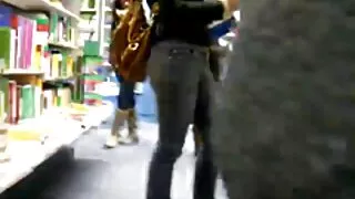 Симпатична брюнетка порно відео безкоштовне трахкає зі своїм хлопцем